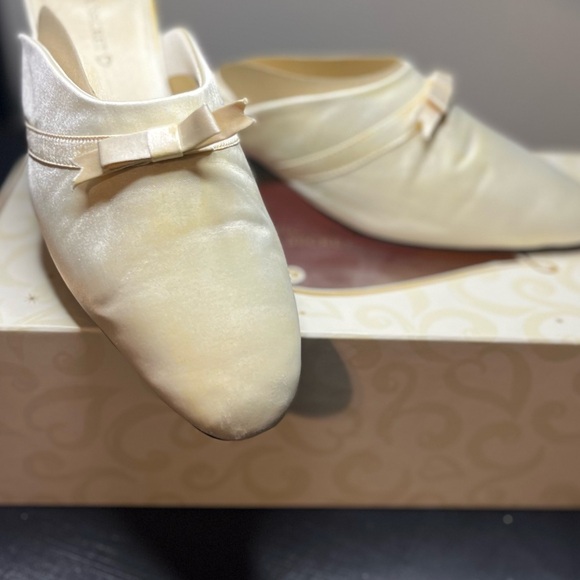 Vintage V.S. Baby Kitty Mule Ivory Size M - Picture 6 of 6